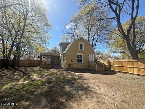 16 Ogden Street, Glens Falls, NY, 12801 | Card Image