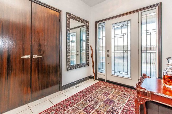 9 Amalfi Crt, House other with 5 bedrooms, 4 bathrooms and 2 parking in Vaughan ON | Image 5
