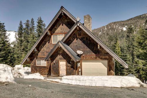 20548 Edelweiss Dr, Agassiz, BC, V0M1A1 | Card Image