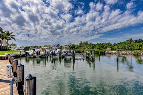 318-318 Oak Harbour Dr, Juno Beach, FL, 33408-2153 | Card Image
