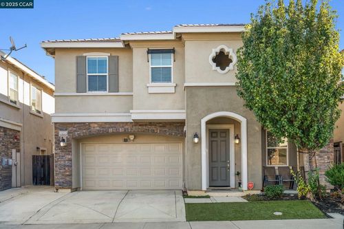 2624 Clarita Dr, Pittsburg, CA, 94565-6261 | Card Image