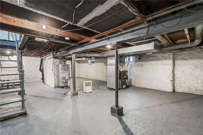 1565 Cumberland St, House other with 4 bedrooms, 2 bathrooms and 2 parking in Crafton PA | Image 26
