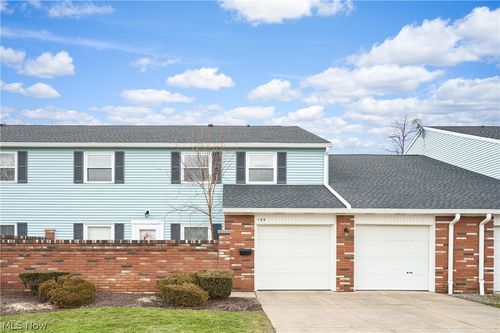 135 Monmouth Ct, Concord Township, OH, 44060-6622 | Card Image