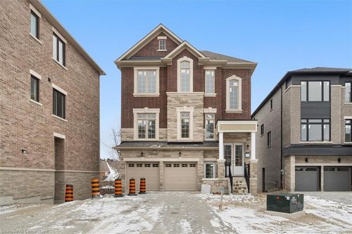 51 Ahchie Crt, Vaughan, ON, L6A5E5 | Card Image