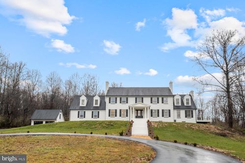 10076 Possum Hollow Dr, DELAPLANE, VA, 20144-1744 | Card Image