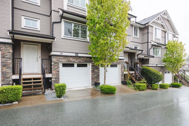 58 - 11252 Cottonwood Drive, Townhouse with 3 bedrooms, 2 bathrooms and 2 parking in Maple Ridge BC | Image 2