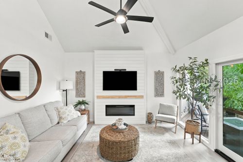 137-137 Devils Elbow Ln, Hilton Head Island, SC, 29926-1165 | Card Image