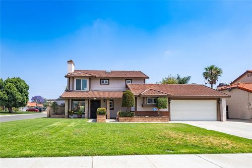 9412 Delfern Ln, Jurupa Valley, CA, 92509-0933 | Card Image