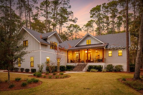 2 Ravenwood Rd, Hilton Head Island, SC, 29928-3379 | Card Image