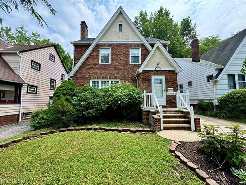 1163 Oxford Rd, Cleveland Heights, OH, 44121-1827 | Card Image