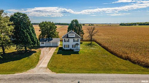 915 2150 Street, Hartsburg, IL, 62643 | Card Image