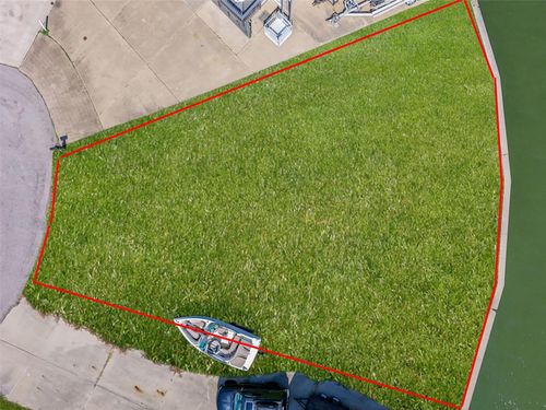 4 Tahiti Rd, Galveston, TX, 77554-9183 | Card Image