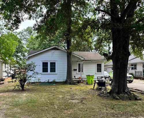 211 Lynn St, Stuttgart, AR, 72160-5939 | Card Image