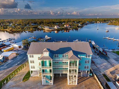 6990 Sw Highway 358, Steinhatchee, FL, 32359-8111 | Card Image