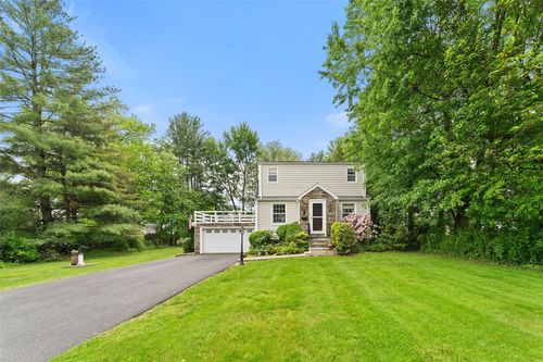 7 Beechwood Rd, Blauvelt, NY, 10913-2001 | Card Image