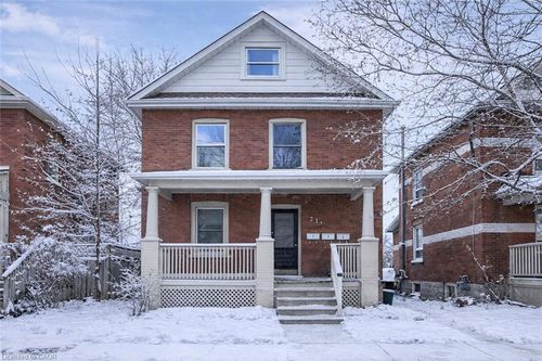 211 Dolph St N, Cambridge, ON, N3H2A6 | Card Image
