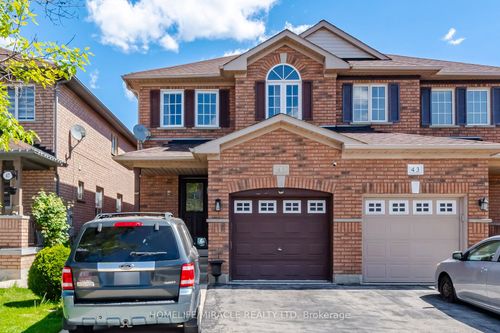 45 Ridgefield Crt, Brampton, ON, L6P1B4 | Card Image