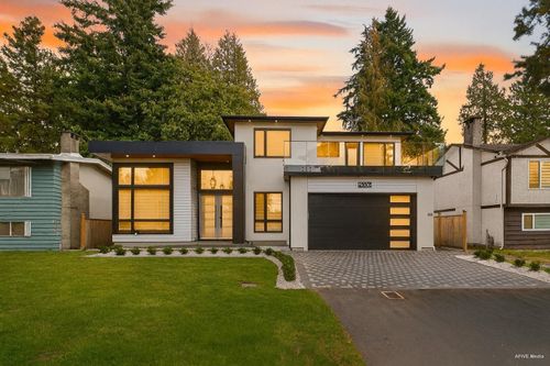 9336 119a St, Delta, BC, V4C6P2 | Card Image