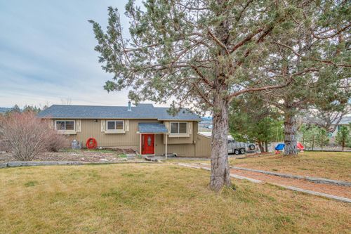 1133 Ne Scenic Dr, Madras, OR, 97741-9052 | Card Image