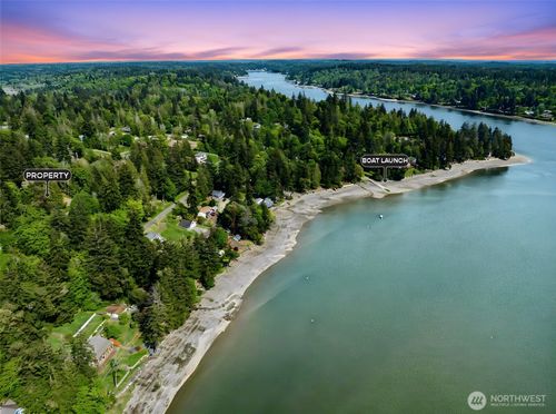 360 E E Panorama Dr, Shelton, WA, 98584-6308 | Card Image