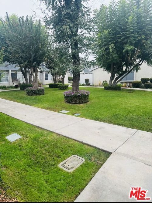 apt-16-810 W Compton Blvd, Compton, CA, 90220-2958 | Card Image