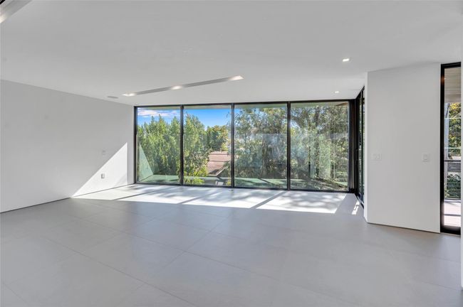 Floor-to-Ceiling Glass Wall | Image 36