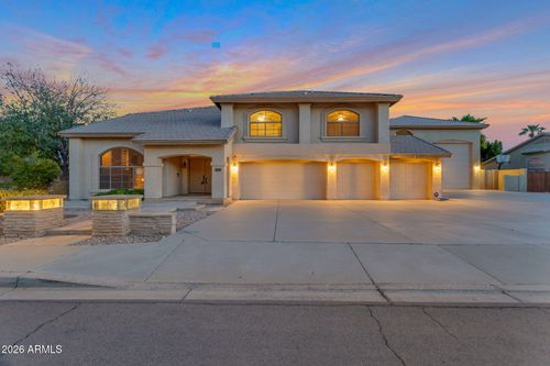 8145 W Camino De Oro, Peoria, AZ, 85383-5603 | Card Image