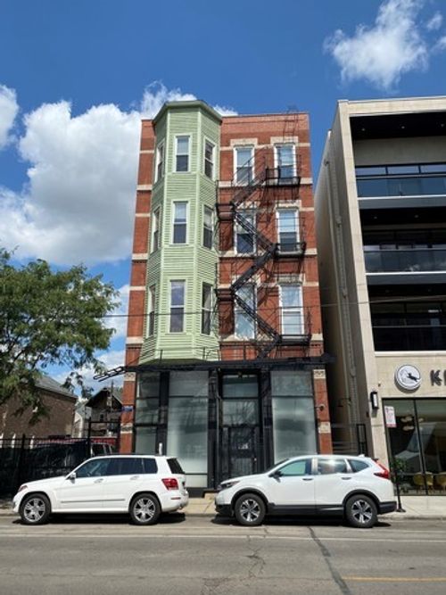 2f-1112 18th St, Chicago, IL, 60608-2389 | Card Image