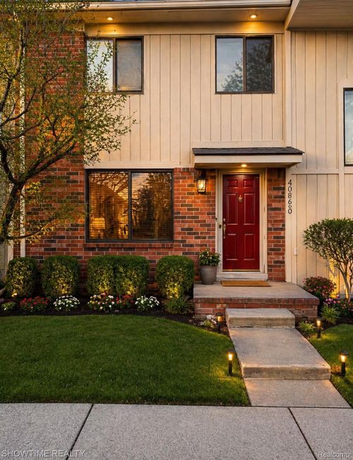 40860 Highpointe Dr, Clinton Township, MI, 48038-2559 | Card Image