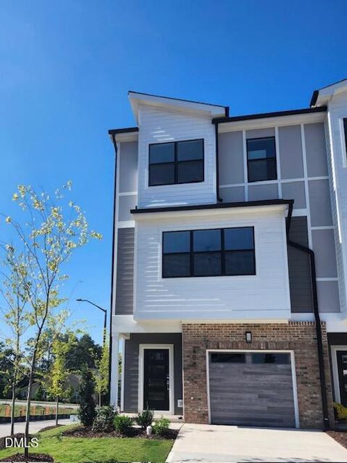 808 Portia Way, Morrisville, NC, 27560-3903 | Card Image