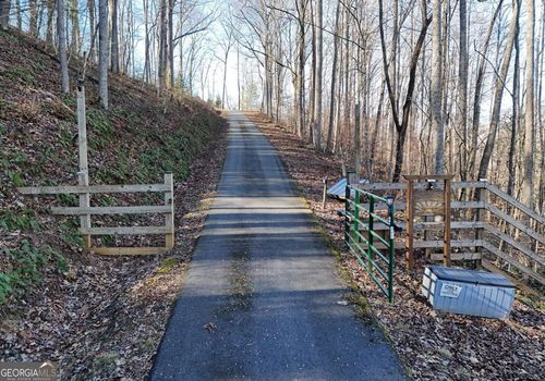 1512 Upper Bell Creek Rd, Hiawassee, GA, 30546-1963 | Card Image