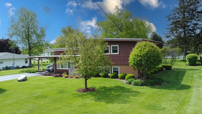 406 E Fine St, House other with 3 bedrooms, 2 bathrooms and 5 parking in Ashkum IL | Image 6