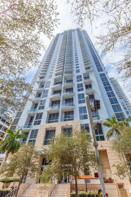 2622-1050 Brickell Ave, Miami, FL, 33131-3911 | Card Image
