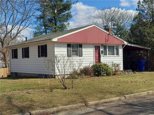 99 Revere St, Pawtucket, RI, 02861-1561 | Card Image