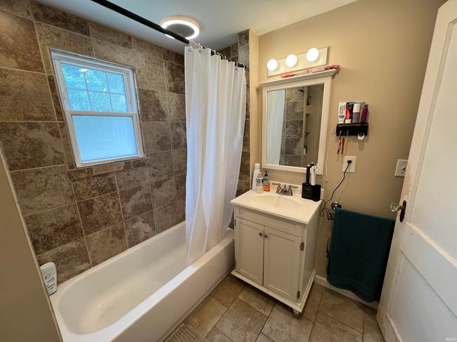 201 Tanguy St, Home with 2 bedrooms, 2 bathrooms and null parking in Logansport IN | Image 8
