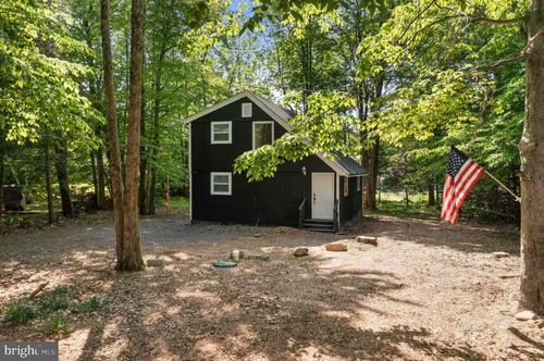 3130 Essex Road, Tobyhanna, PA, 18466 | Card Image