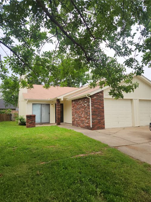 11125 E 17th Pl, Tulsa, OK, 74128-6333 | Card Image