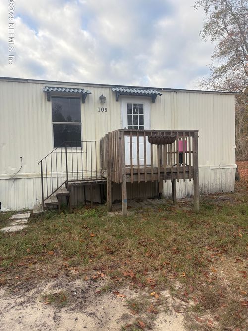 105 Rhine St, INTERLACHEN, FL, 32148-2601 | Card Image