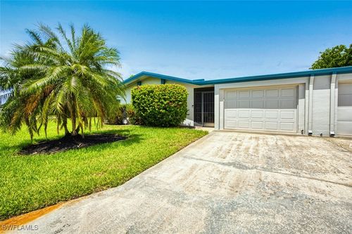 5554 Hamlet Ln, FORT MYERS, FL, 33919-2713 | Card Image