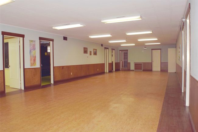 Common area. | Image 19