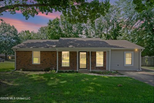 5109 Gray Dr, Horn Lake, MS, 38637-9642 | Card Image