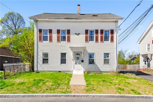 110 Pleasant St, Lincoln, RI, 02865-1967 | Card Image