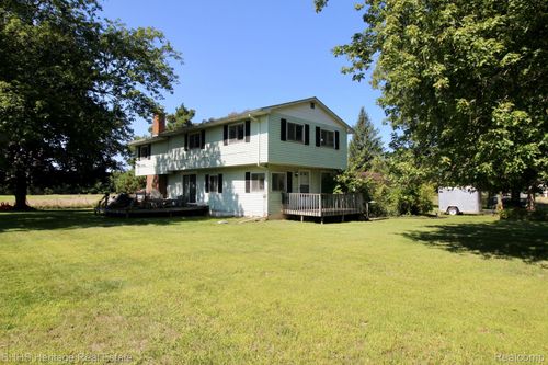 9700 Fenner Rd, Perry, MI, 48872-8716 | Card Image