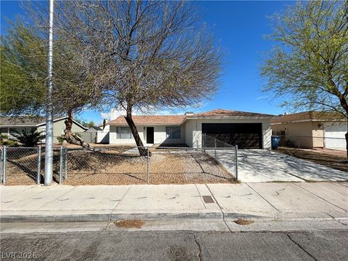 5682 E Monroe Ave, Las Vegas, NV, 89110-1734 | Card Image