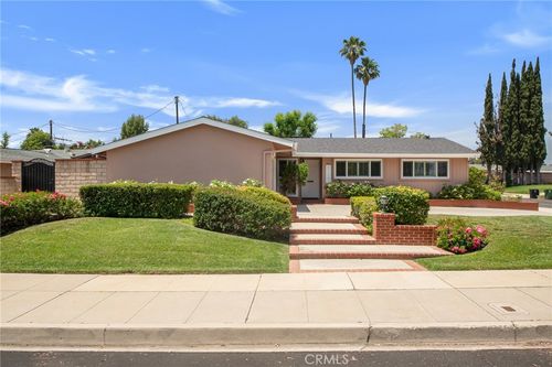 9545 Rubio Ave, Northridge, CA, 91343-2613 | Card Image