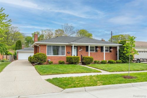 14538 Ronnie Ln, Livonia, MI, 48154-5159 | Card Image
