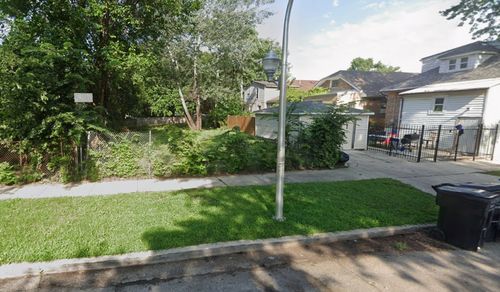 451 N Avers Ave, Chicago, IL, 60624-1102 | Card Image