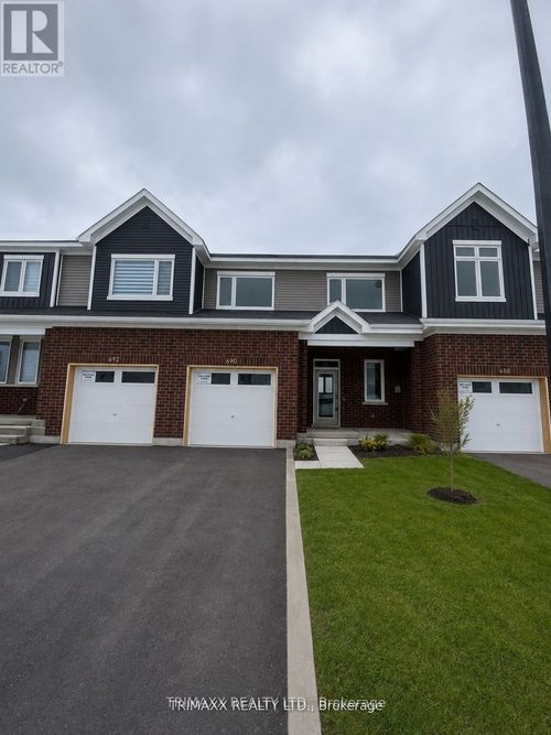 690 Expansion Rd, Nepean, ON, K2J7G4 | Card Image