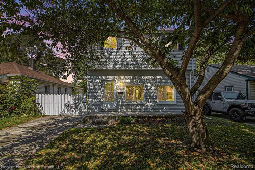 20234 Champaign St, Taylor, MI, 48180-2934 | Card Image