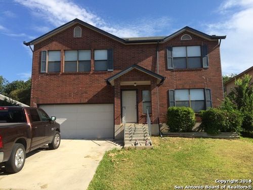 8115 Grimchester, Converse, TX, 78109-3232 | Card Image